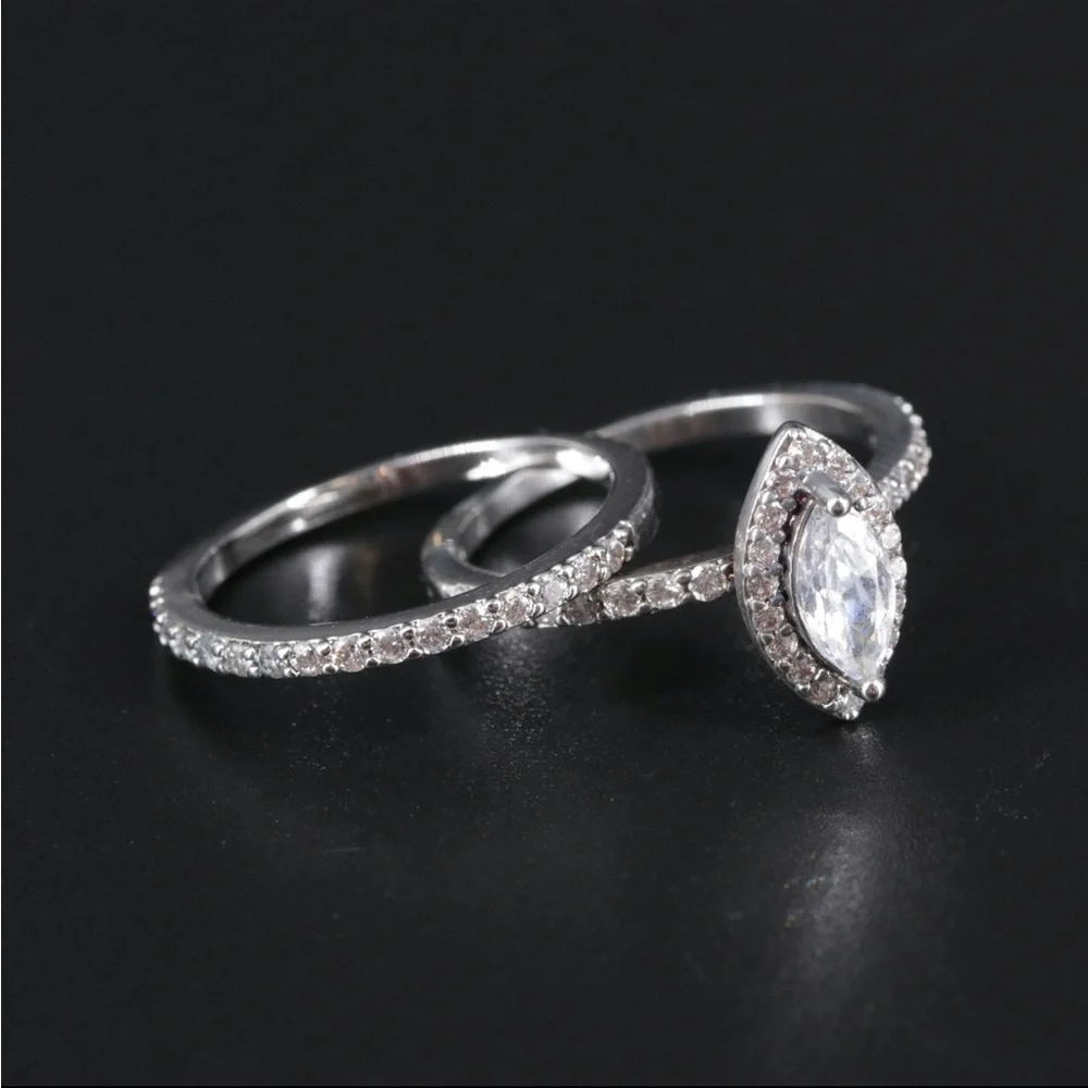 Elegant Silver Marquise Cut Ring